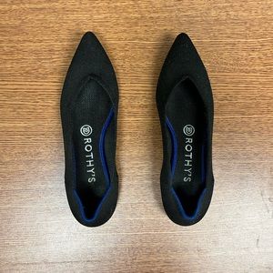 Like new Rothy’s “The Point” in black solid color.